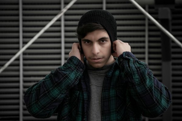 Mastering Spring Layers: Pro Tips to Elevate Your UK Fashion Game